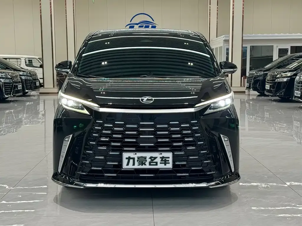 Lexus LM 2023 из CN, фото 5