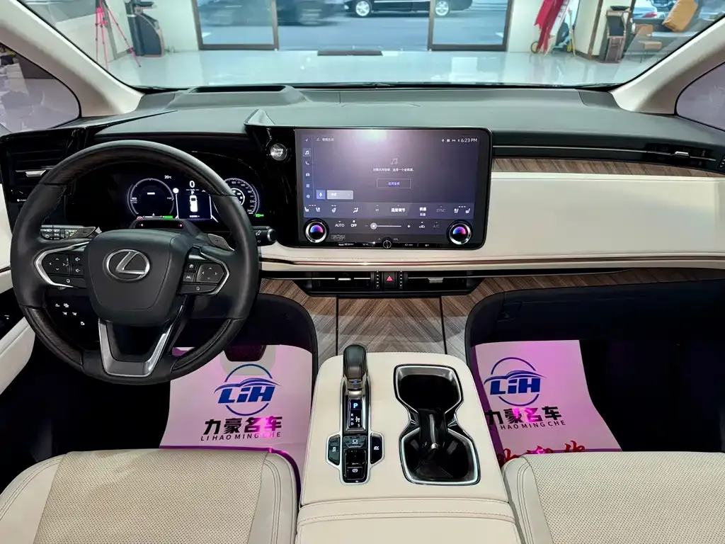 Lexus LM 2023 из CN, фото 10