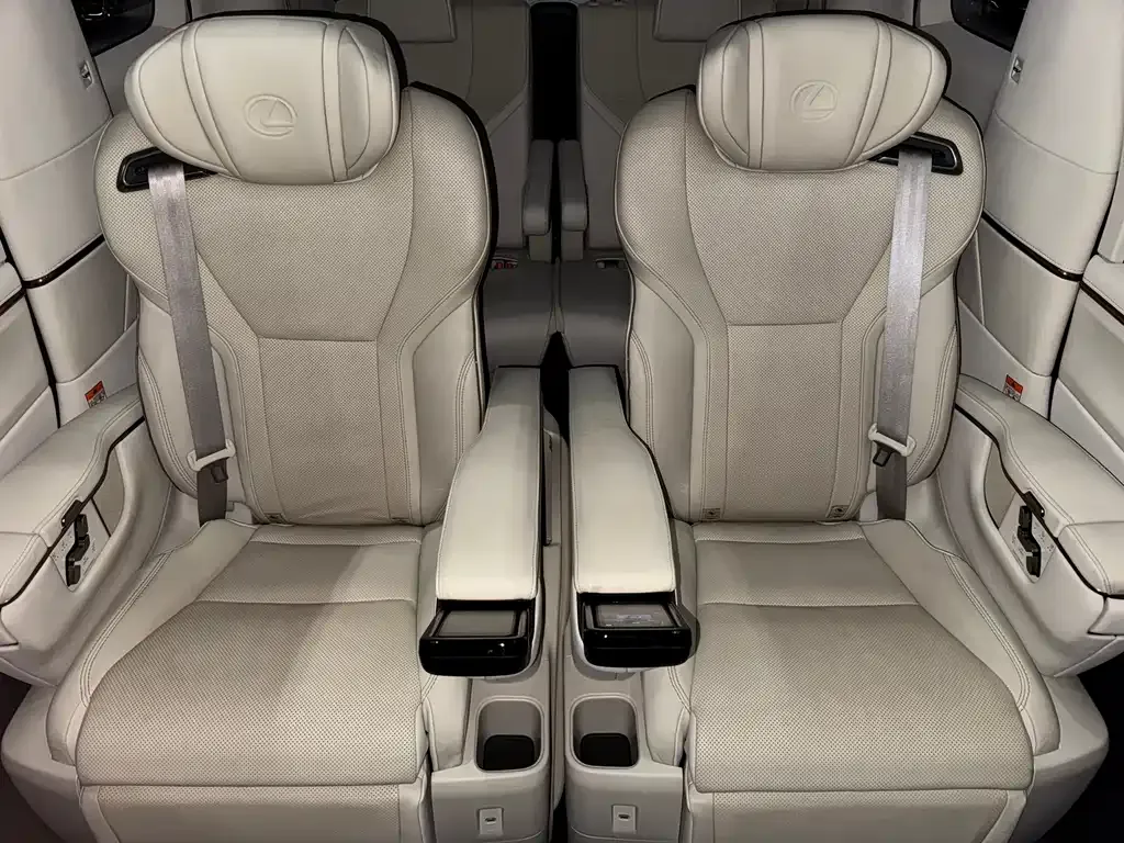 Lexus LM 2023 из CN, фото 7