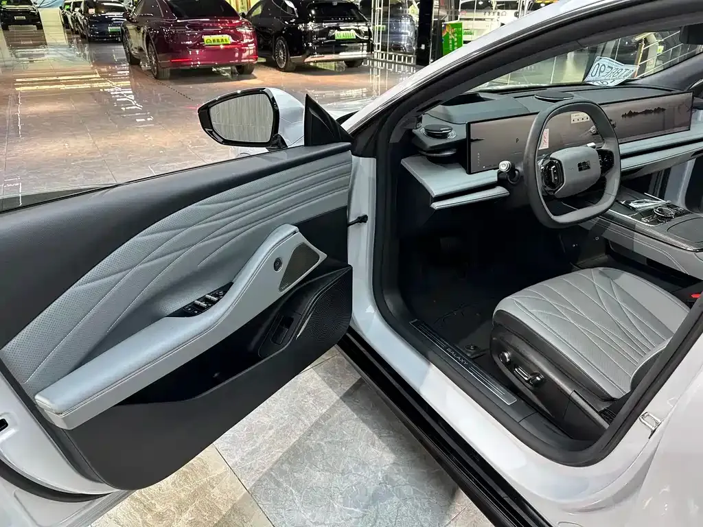 Geely Galaxy E8 2025 из CN, фото 7