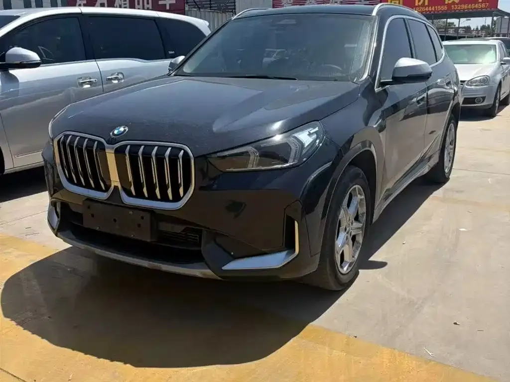 BMW X1 — фото 1