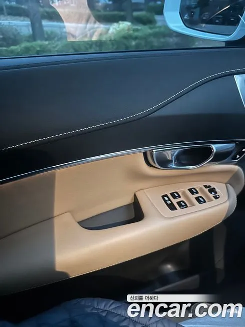 Volvo XC90 2022 из KR, фото 10