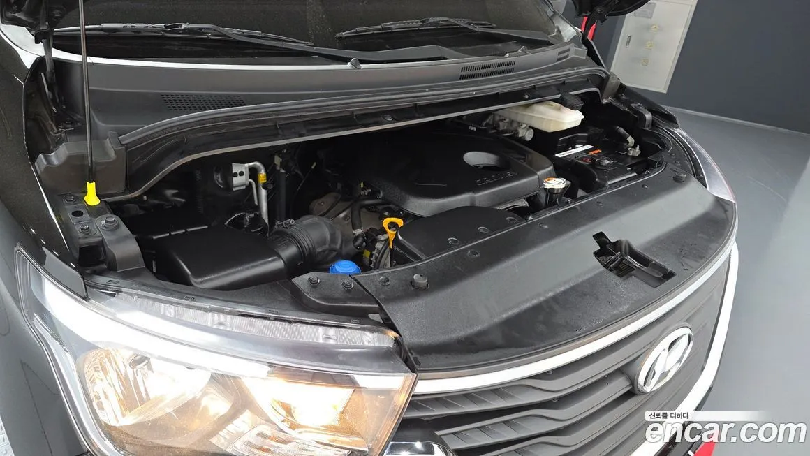 Hyundai Starex — фото 10