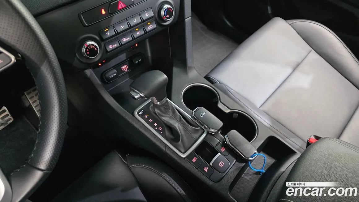Kia Sportage — фото 10