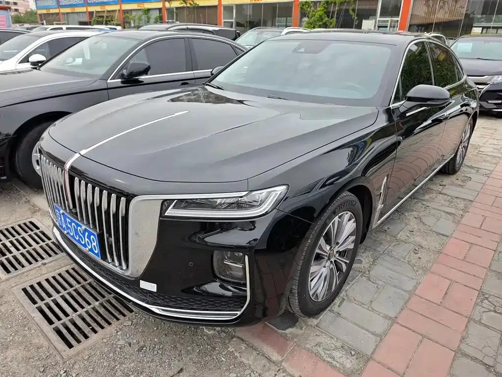 Hongqi H9 — фото 1