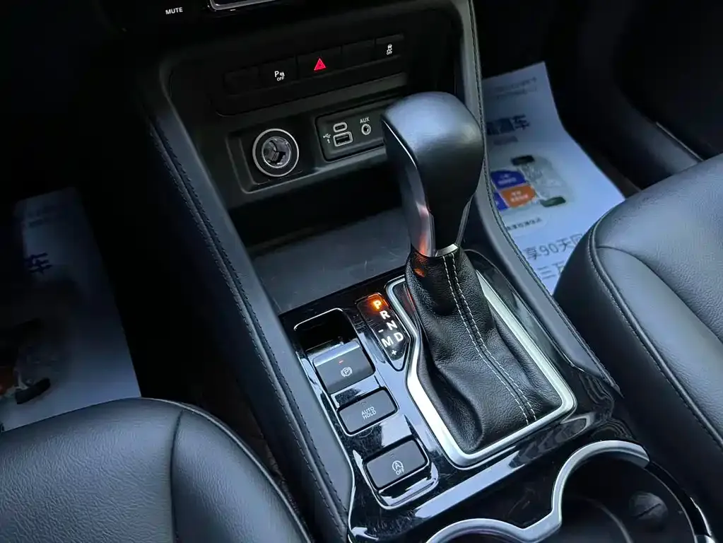 Jeep Grand Commander 2022 из CN, фото 10