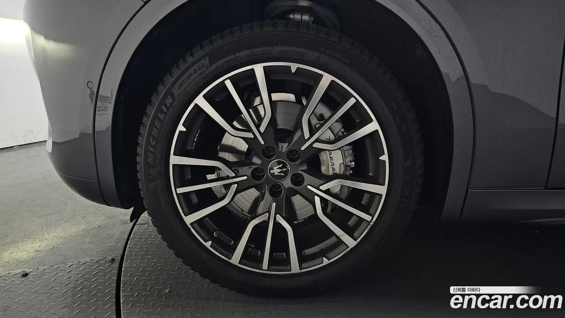 Maserati Grecale 2023 из KR, фото 4