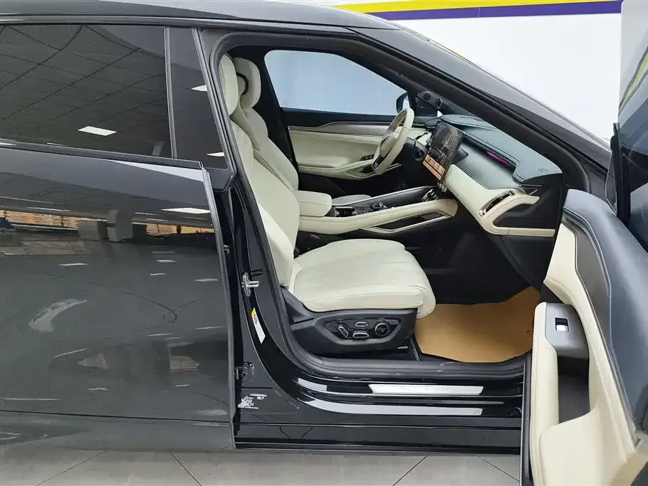 BYD L EV 2024 из CN, фото 5