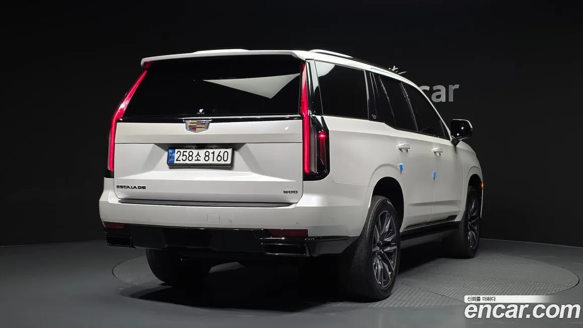 Cadillac Escalade 2022 из KR, фото 2