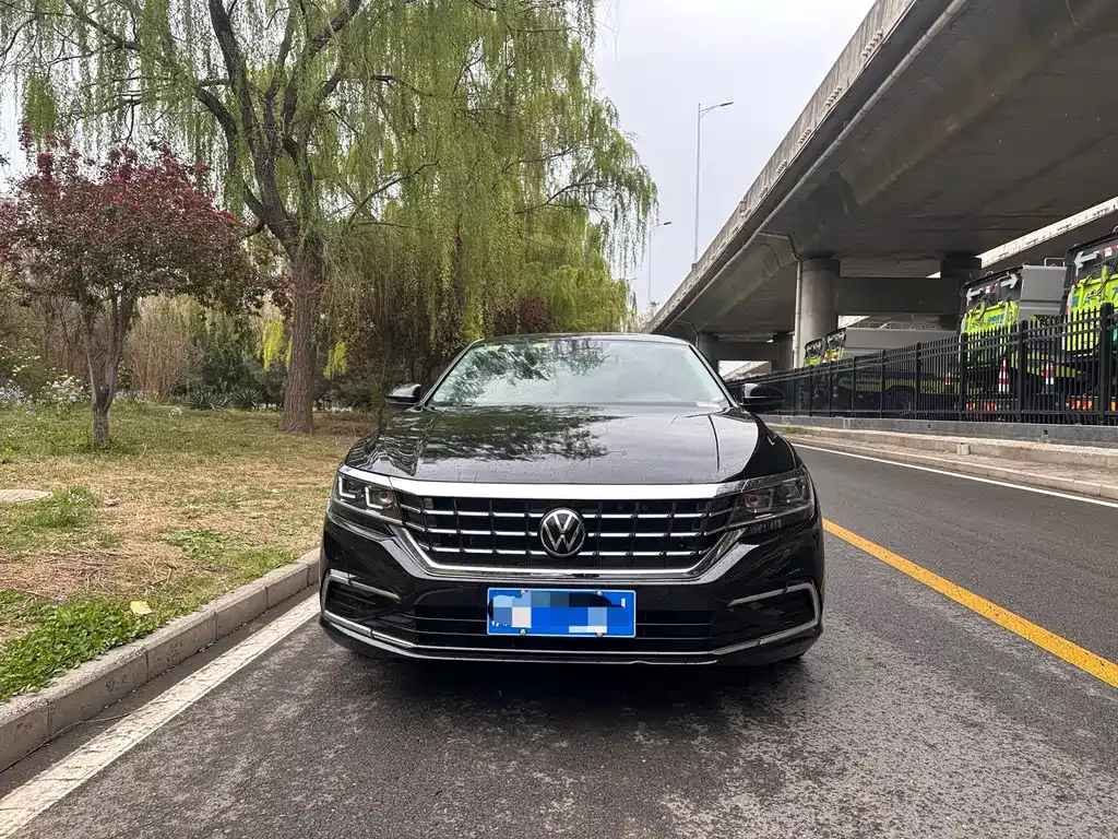 Volkswagen Passat — фото 7