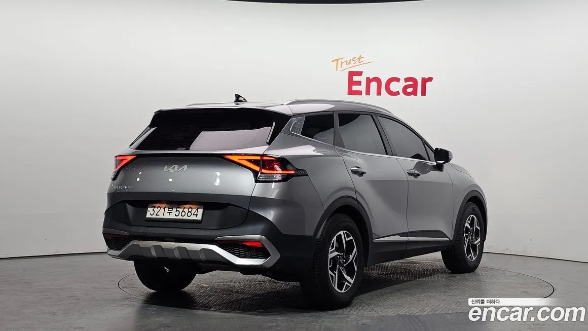 Kia Sportage — фото 7