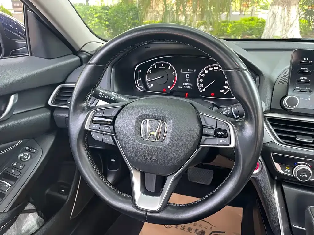 Honda Inspire — фото 6