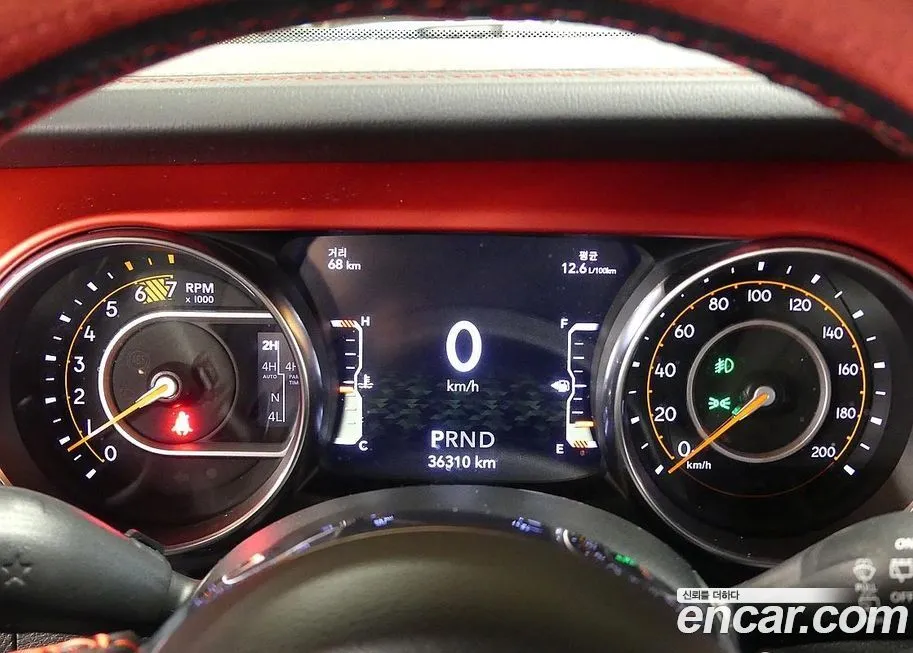 Jeep Wrangler 2023 из KR, фото 10