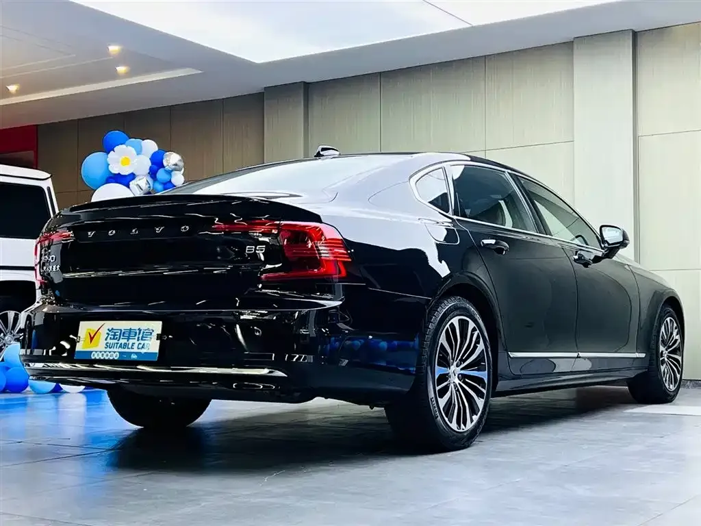 Volvo S90 — фото 4