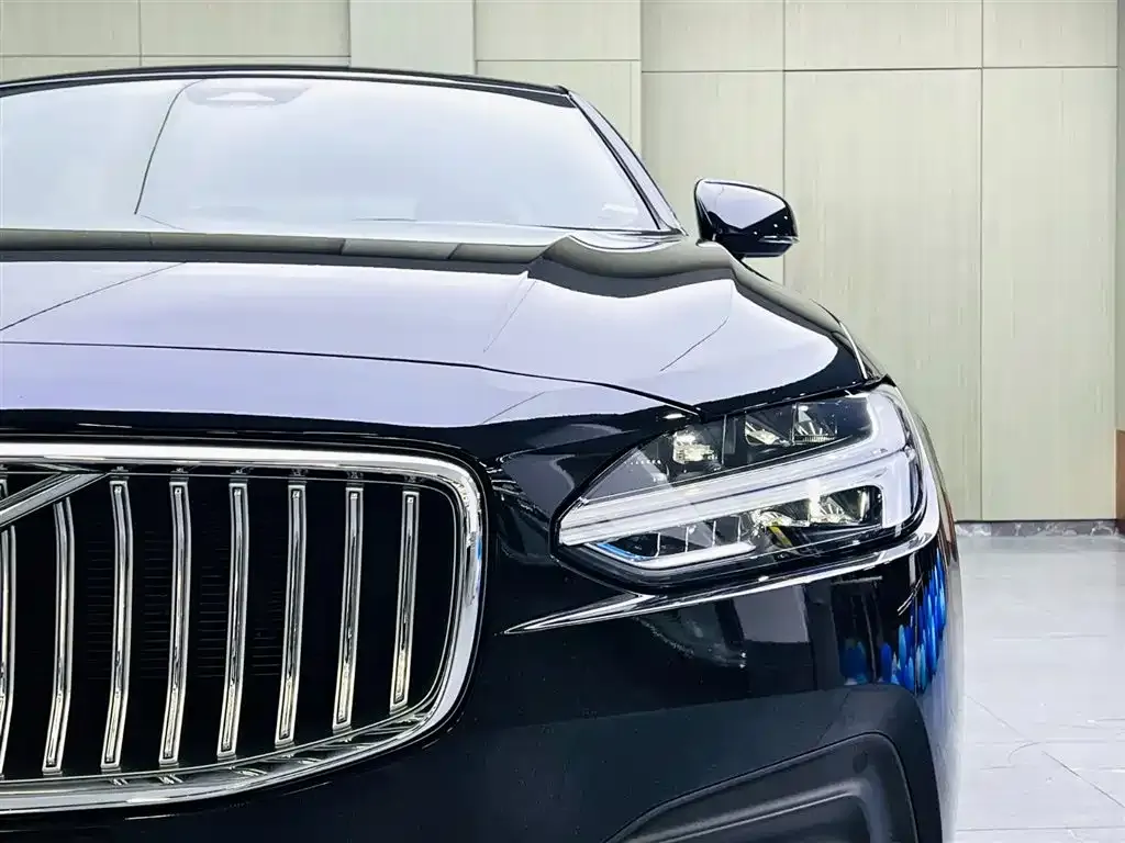 Volvo S90 — фото 8