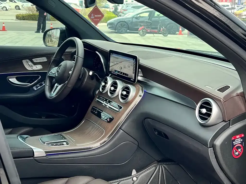 Mercedes-Benz GLC 2023 из CN, фото 8