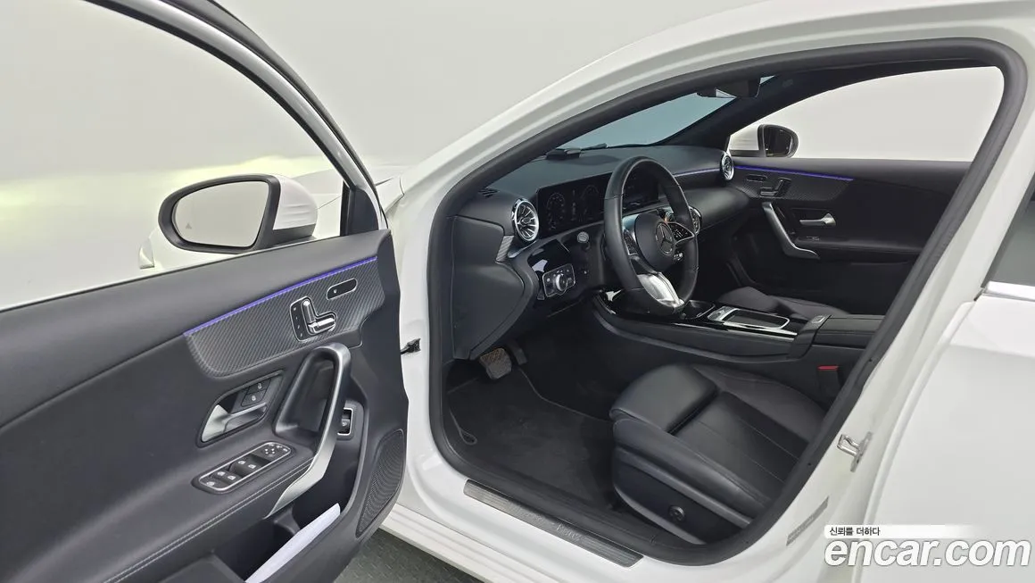 Mercedes-Benz A-Class — фото 10