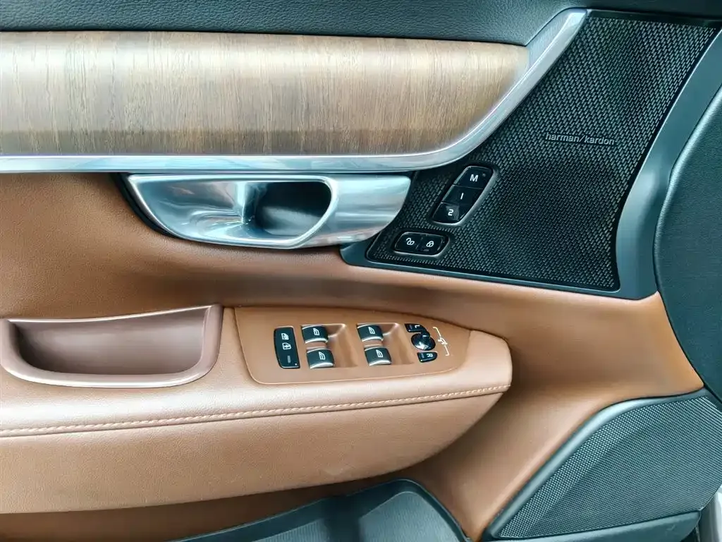 Volvo S90 — фото 10
