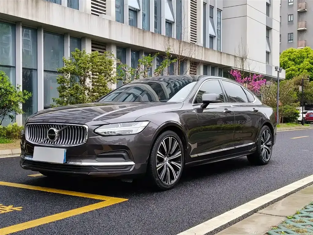 Volvo S90 — фото 8