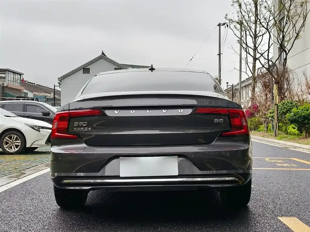 Volvo S90 — фото 4