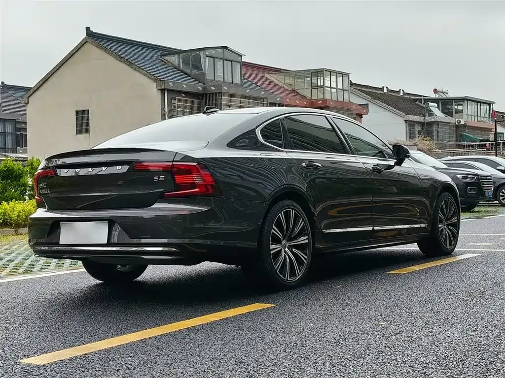 Volvo S90 — фото 3