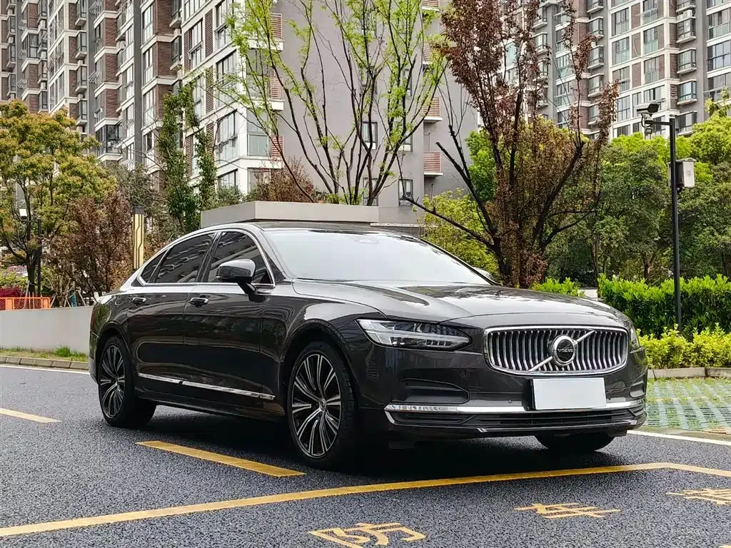 Volvo S90 — фото 9