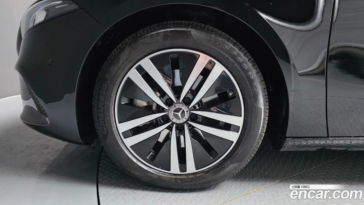 Mercedes-Benz A-Class — фото 7