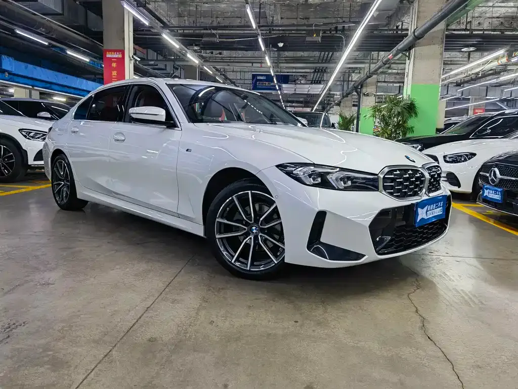 BMW 3 Series 2023 из CN, фото 5