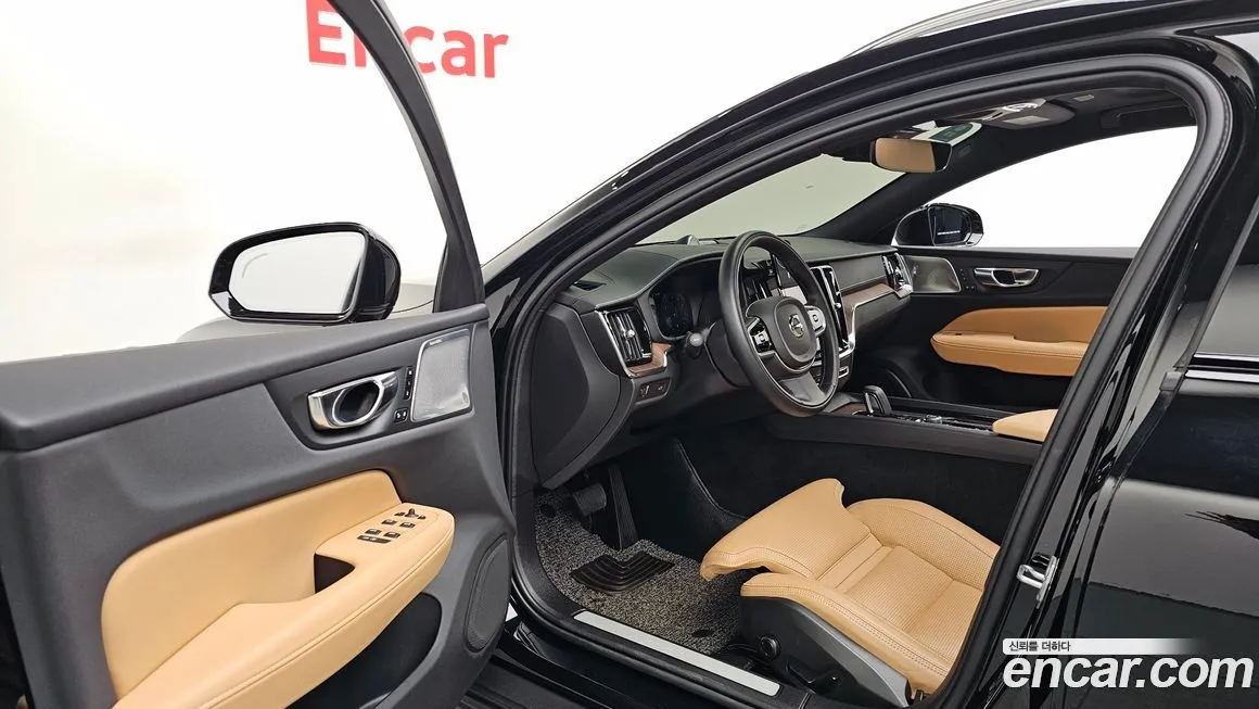 Volvo V60 2021 из KR, фото 8