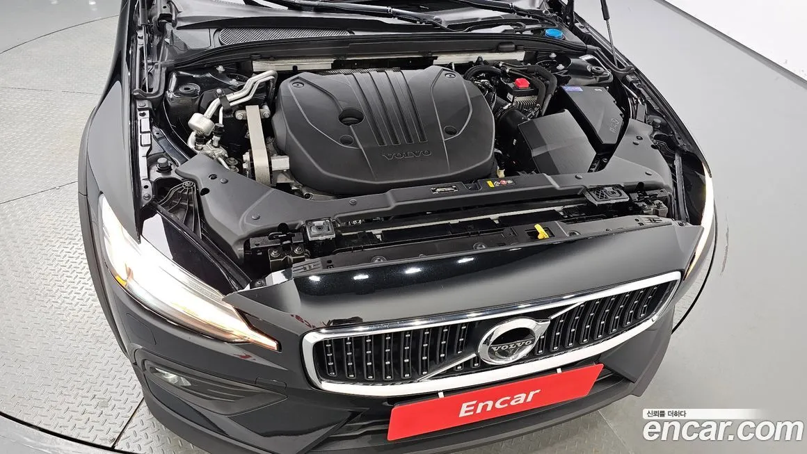 Volvo V60 2021 из KR, фото 9
