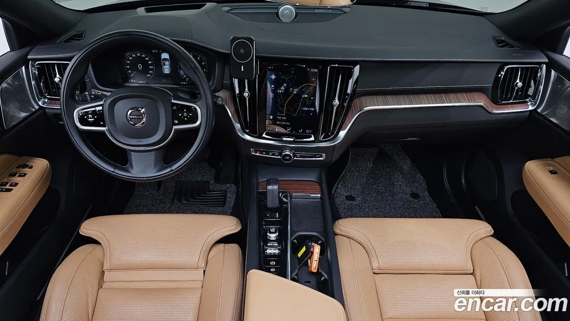 Volvo V60 2021 из KR, фото 10