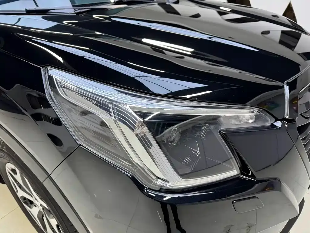 Subaru Forester — фото 2