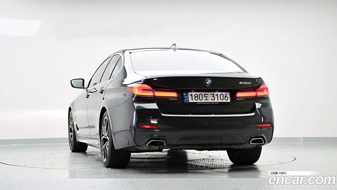 BMW 5-Series — фото 5