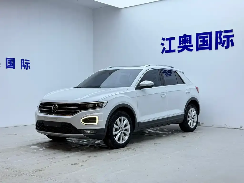 Volkswagen T-Roc — фото 1