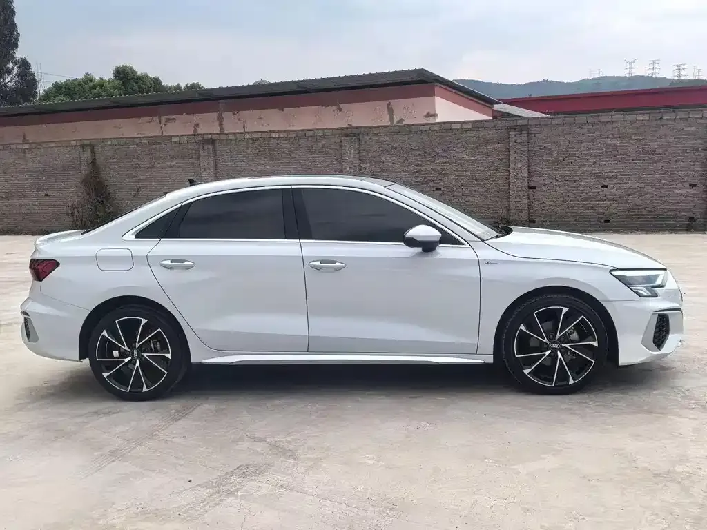 Audi A3 — фото 9