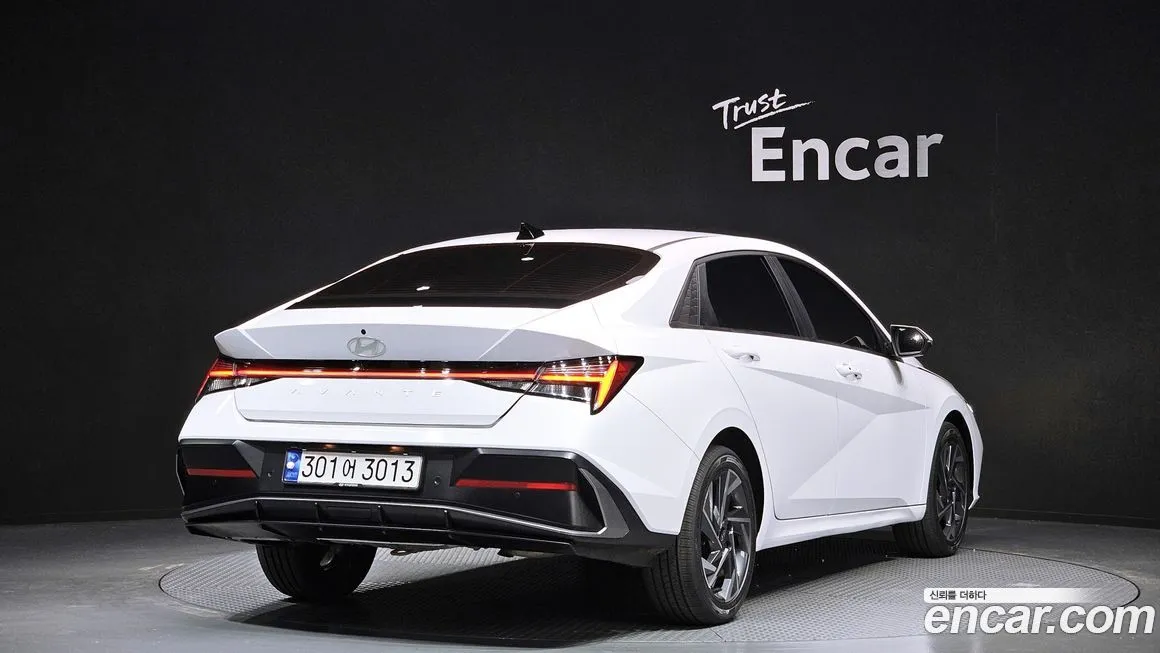 Hyundai AVANTE — фото 3