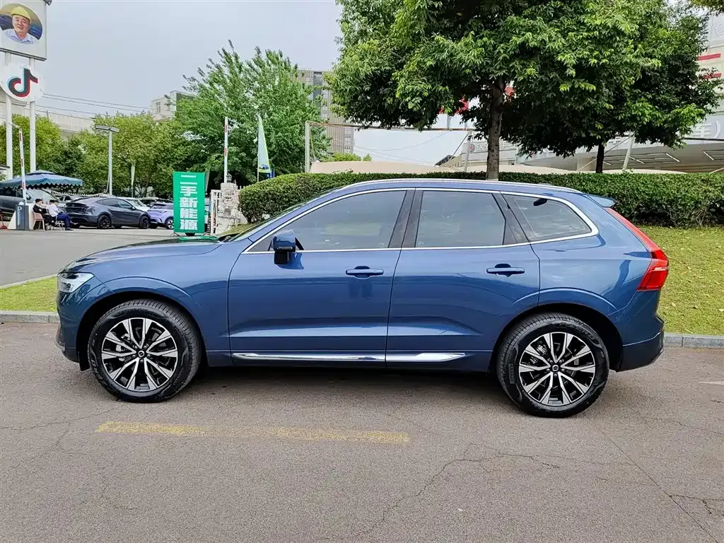 Volvo XC60 — фото 4