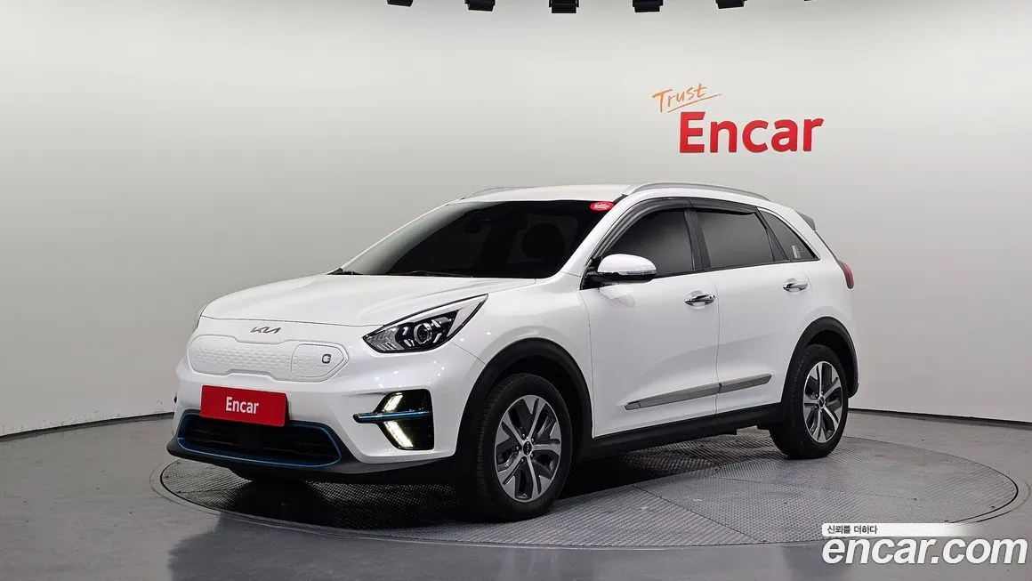 Kia Niro — фото 1