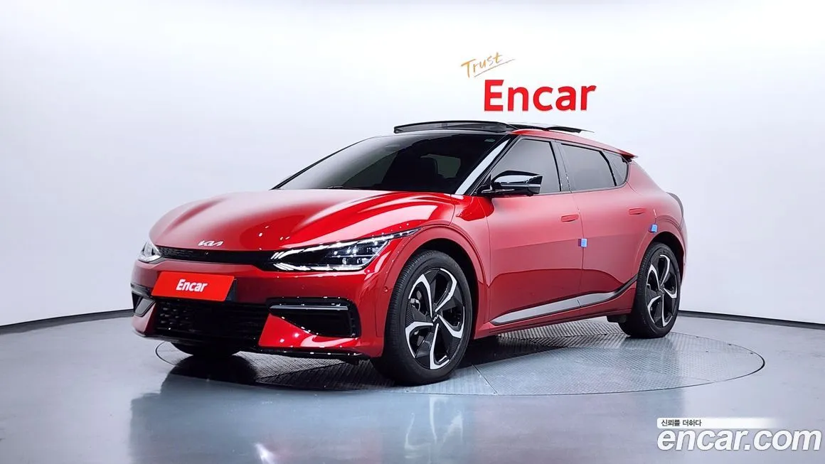 Kia EV6 — фото 1