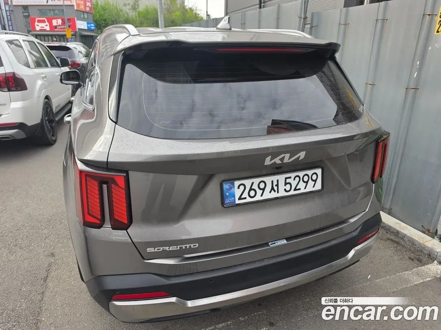 Kia Sorento — фото 3