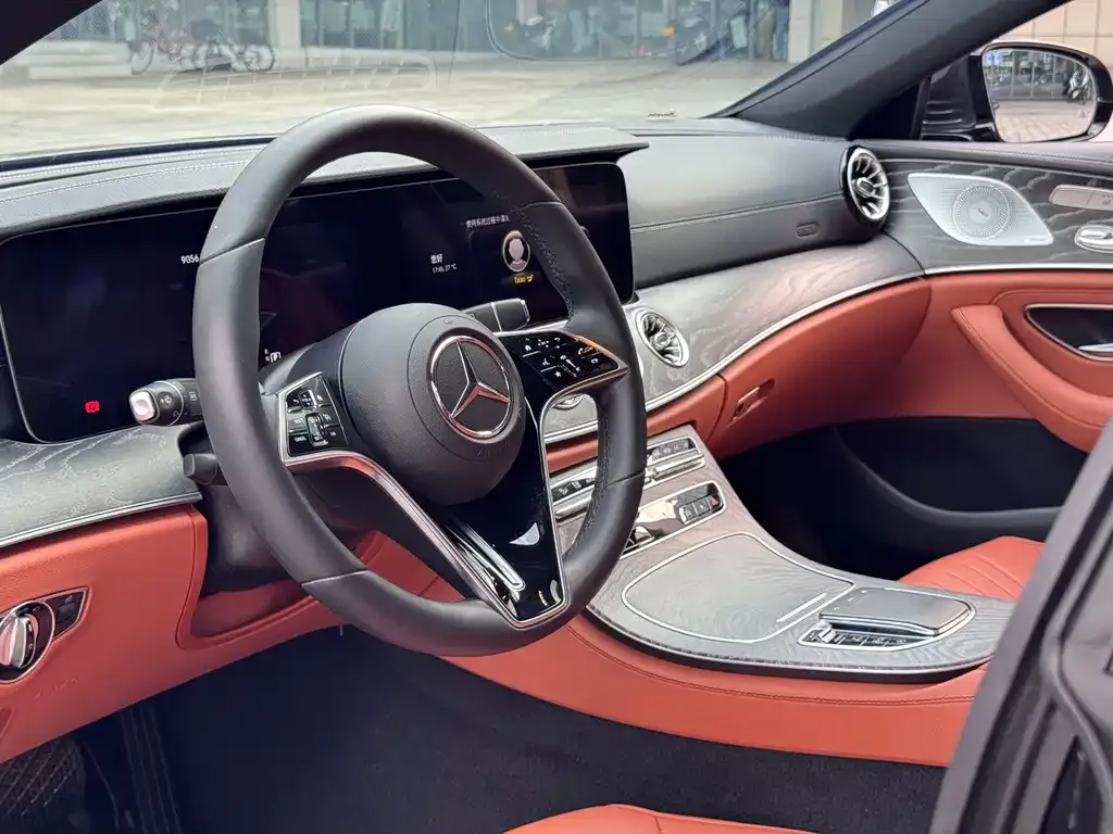Mercedes-Benz CLS — фото 3