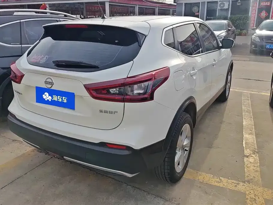 Nissan Qashqai — фото 9