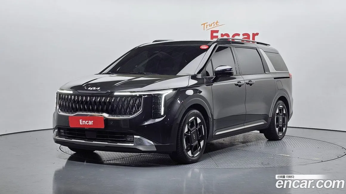 Kia Carnival — фото 1