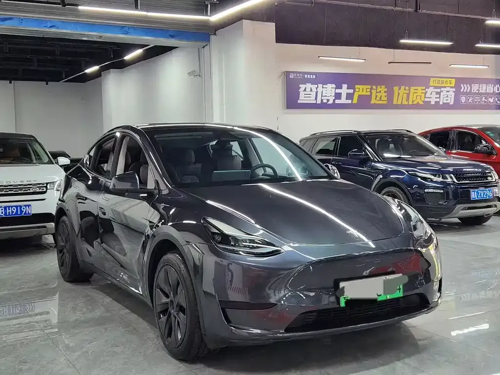 Tesla Model Y — фото 5