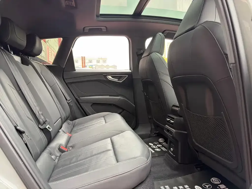 Audi Q4 e-tron 2023 из CN, фото 2