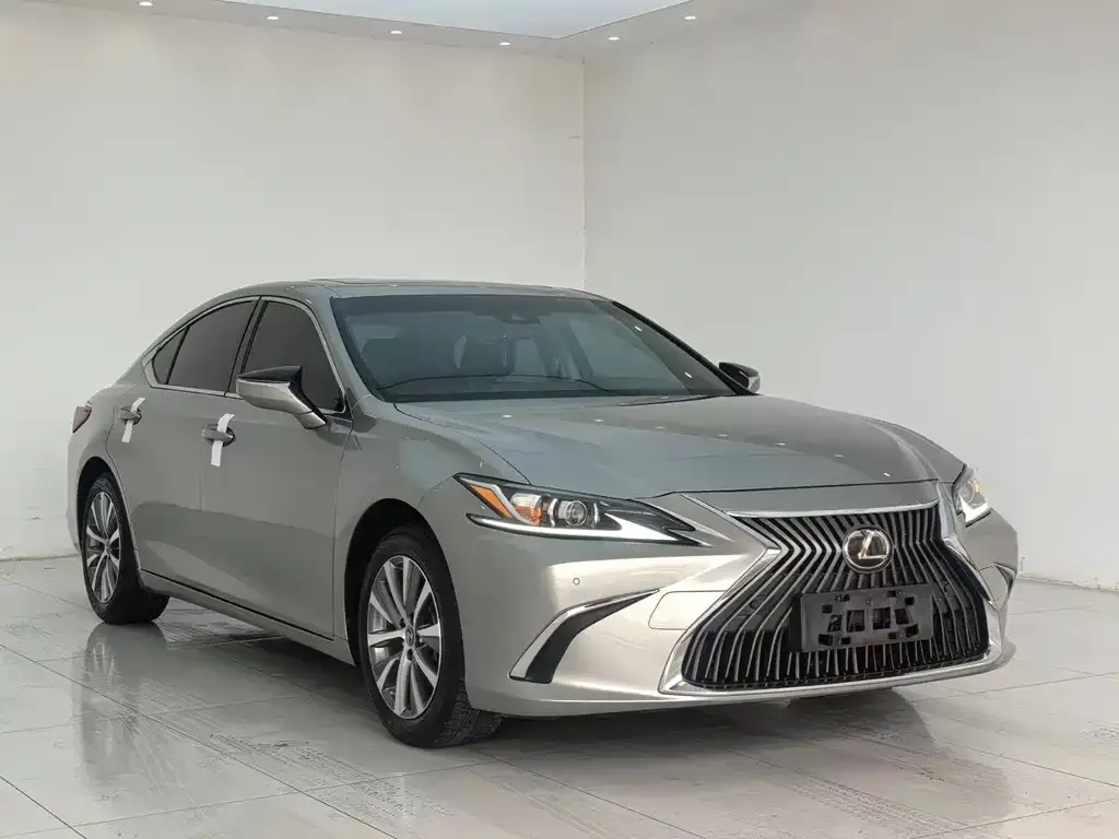Lexus ES 2021 из CN, фото 6