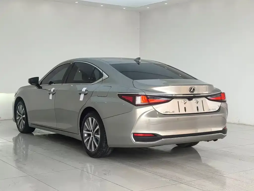Lexus ES 2021 из CN, фото 7