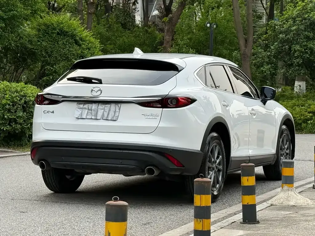 Mazda CX-4 — фото 10