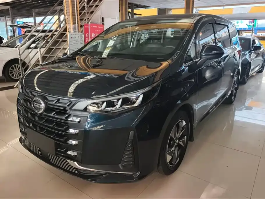 GAC Motor Trumpchi M6 — фото 1