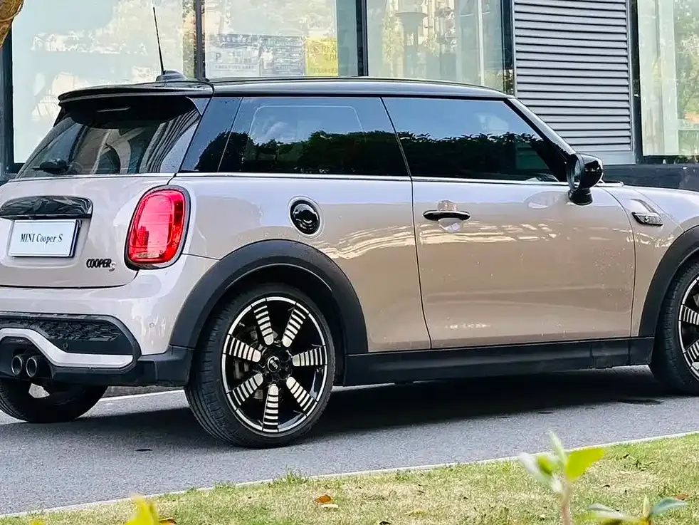 MINI Cooper (3-door) — фото 3